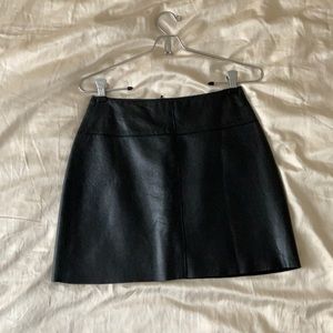 REAL Sz 2 Wilson’s Leather Maxima Mini Skirt